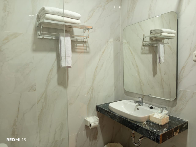 Bathroom 4