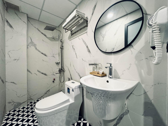 Bathroom 4, LION 8 Hotel, Ninh Kiều