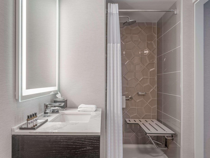 Bathroom 5, Hyatt Regency Deerfield, Cook