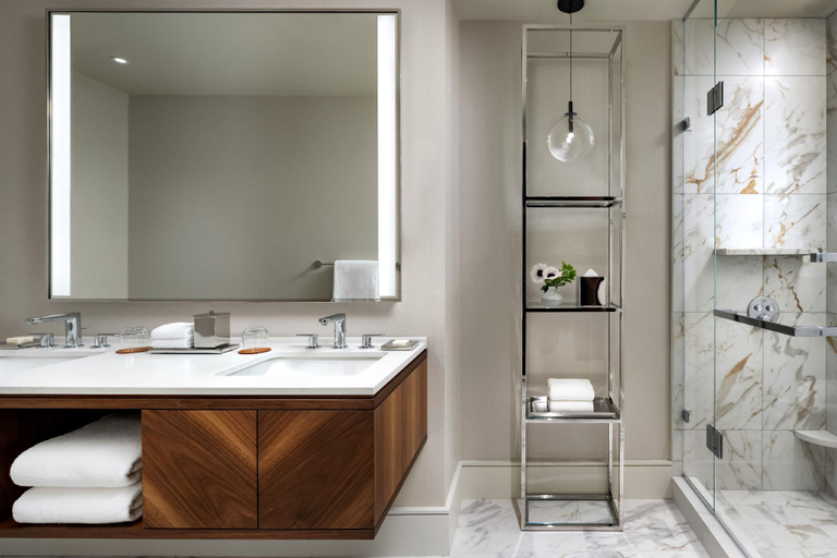 Bathroom 14