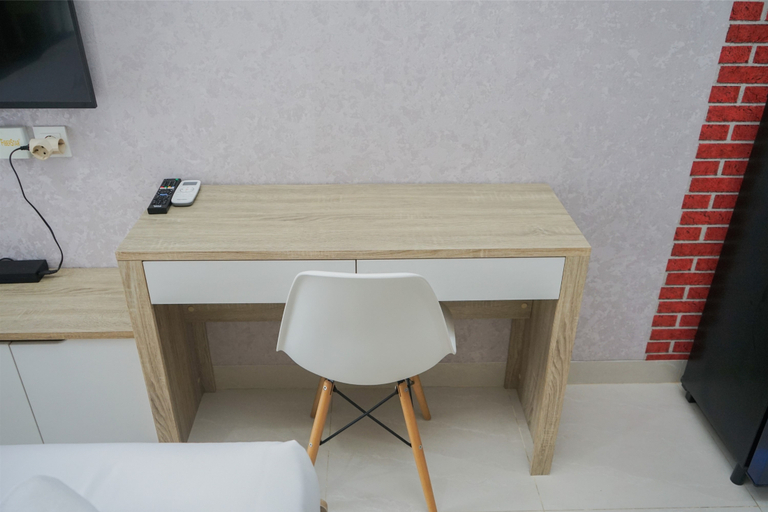 Others 4, Cozy and Tidy Studio Apartment at Springwood Residence Tangerang By Travelio, Tangerang