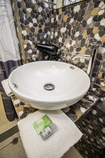 Bathroom, Hostal Samananchis, Urubamba
