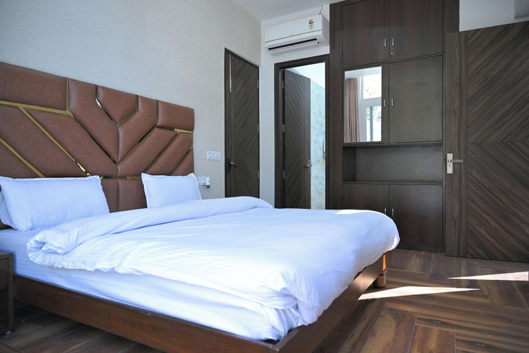 Bedroom 2, Mountain Vista, Solan