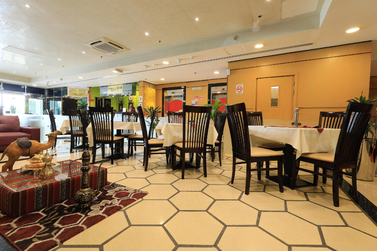 Food & Drinks 5, Smana Hotel, Dubai
