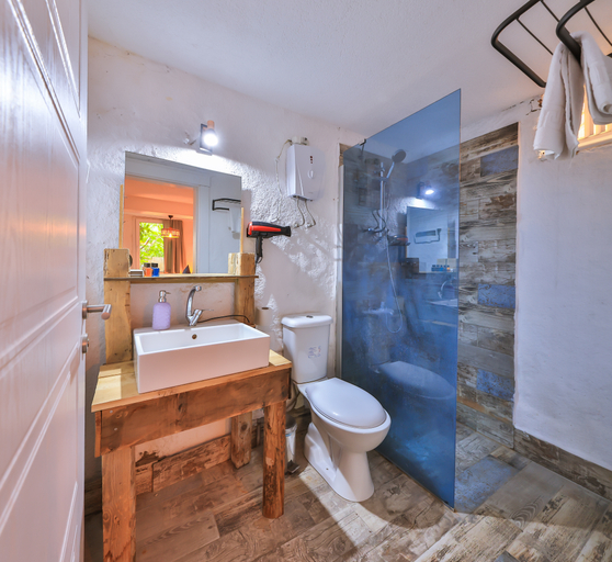 Bathroom 5, Livan Hotel Deluxe, Çeşme