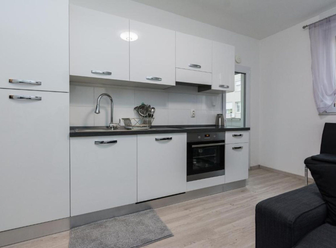 Others 3, Stylish Zadar Apartments With Easy Access to Old Town, Zadar