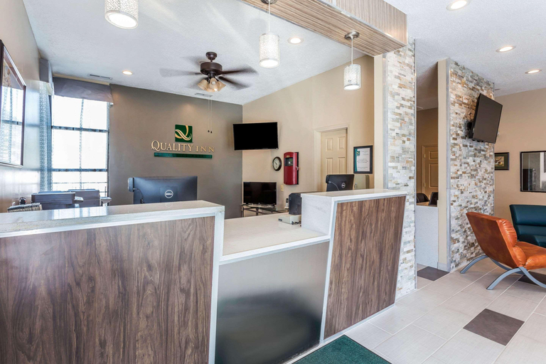 Public Area 2, Quality Inn Pinehurst Area, Moore