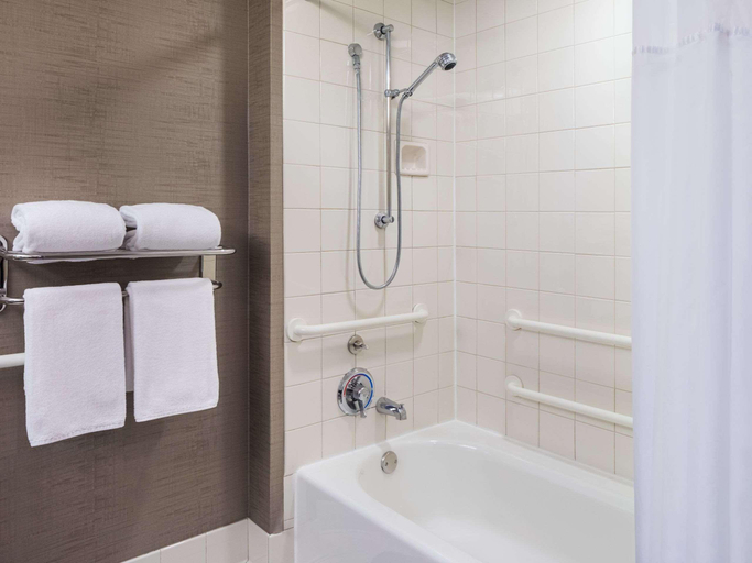 Bathroom 4, Hyatt Centric Chicago Ohare, Cook
