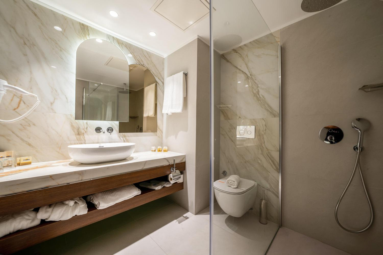 Bathroom 5, Acapulco Resort Convention Spa