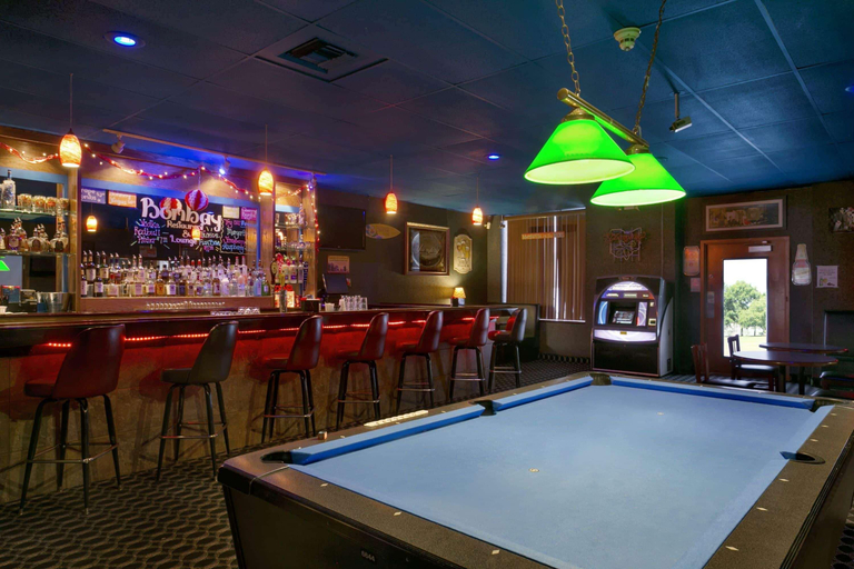 Food & Drinks 5, Days Inn by Wyndham Conneaut, Ashtabula