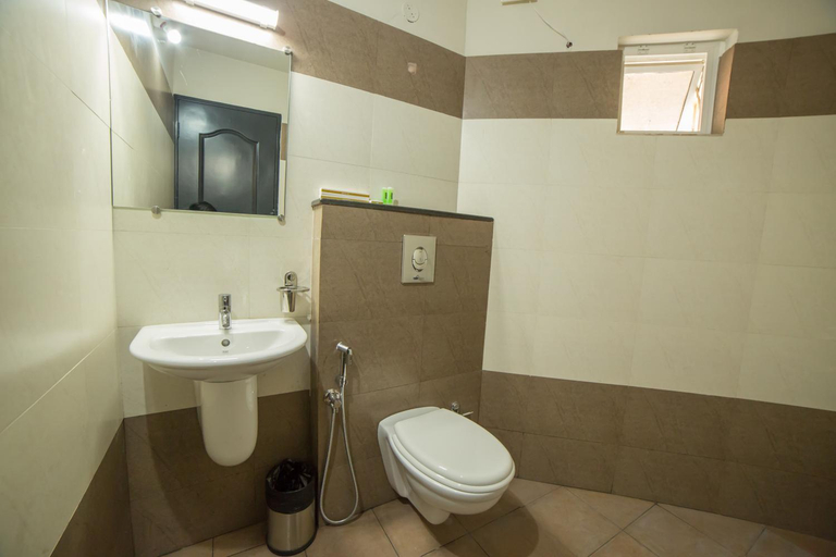 Bathroom 5, South Gate Residency, Ernakulam