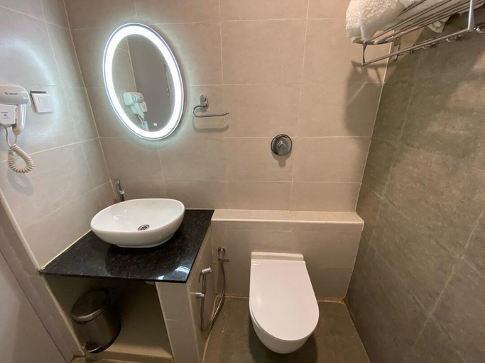 Bathroom 4