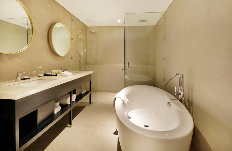 Bathroom 4