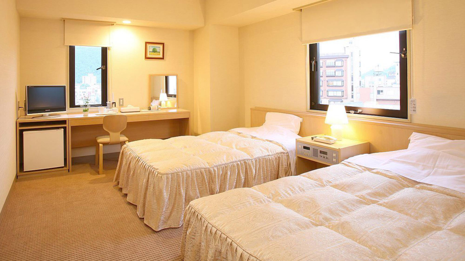 Bedroom 3, Hotel Pearl City Tendo, Tendo