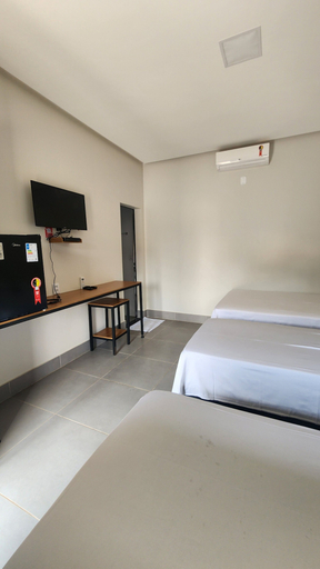 Others 3, Friper Hotel, Jaraguá
