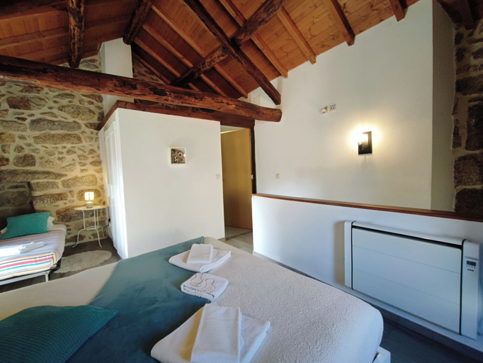 Bedroom, Aldeia de Pontes, Melgaço