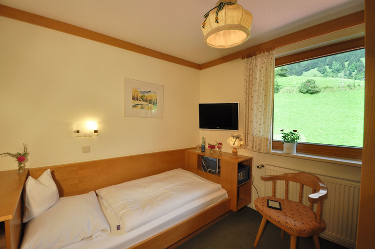 Bedroom 4, Hotel Sonnenbichl, Oberallgäu