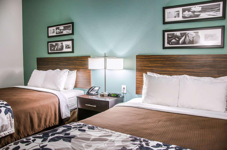 Bedroom 4, Sleep Inn & Suites Center, Shelby