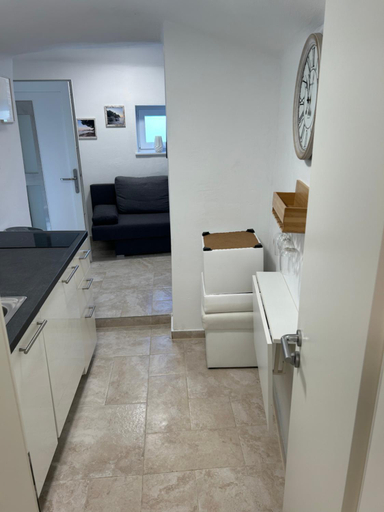 Others 2, Apartmani Adi Tkon, Tkon