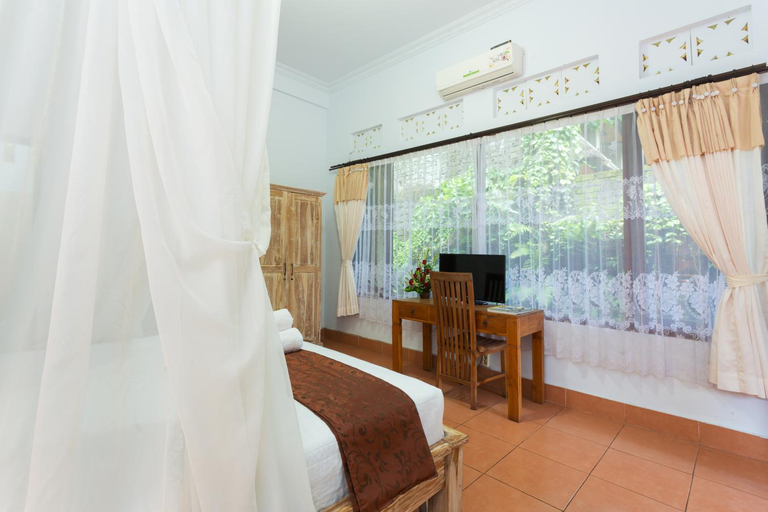 Bedroom 12