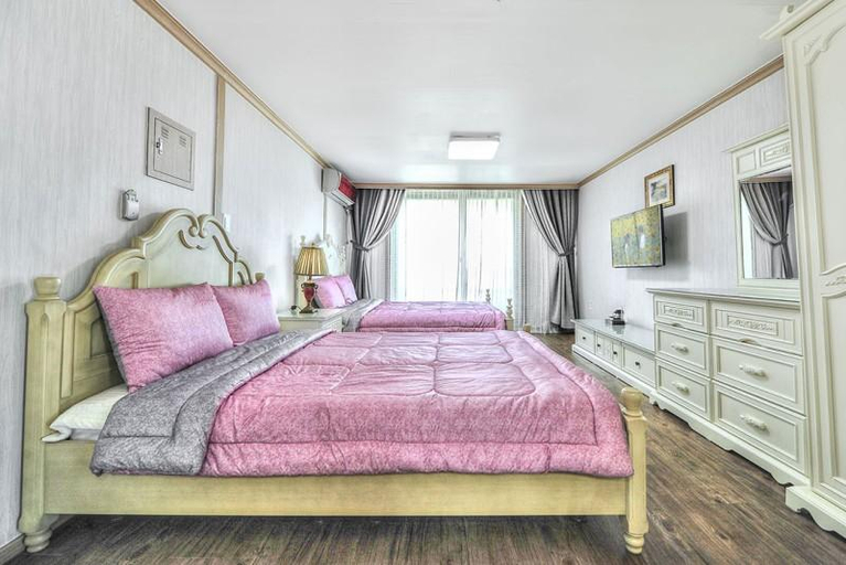 Bedroom 2, Sokcho Esher Pension House, Sokcho