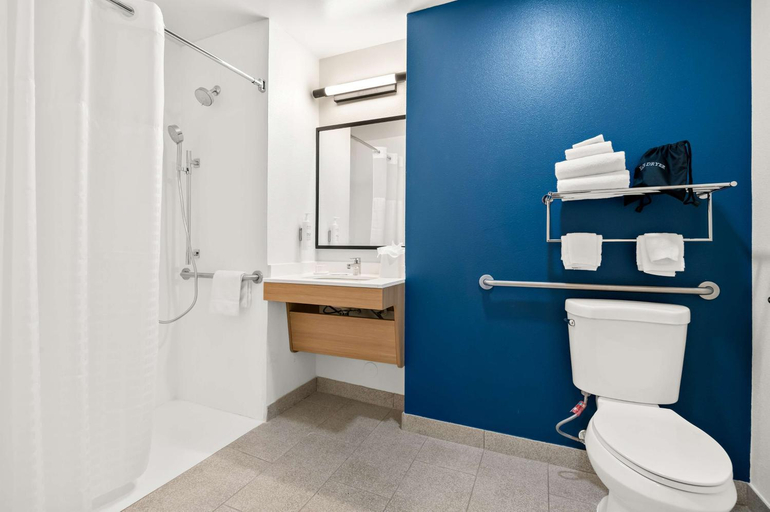Bathroom 3, Spark by Hilton Lancaster Dutch Country, Lancaster