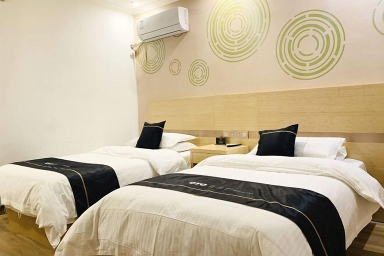 Bedroom, Light Living City Preferred Hotel (RT-Mart), Jiyuan shi