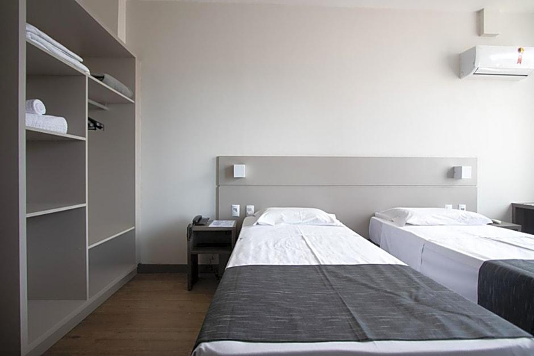 Bedroom 3, Hotel Valerim Itajai / Navegantes, Itajaí