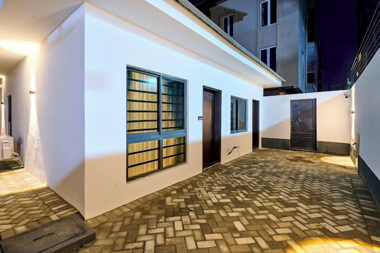 Exterior & Views 2, Blossom Service Apartment, Kosofe