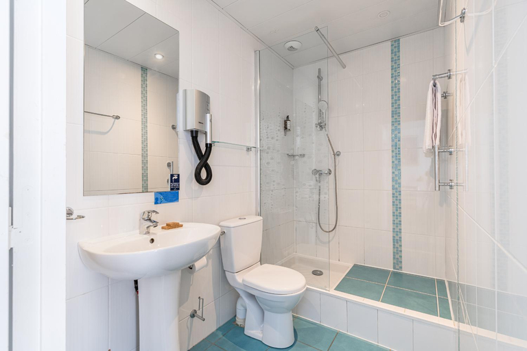 Bathroom 4, Hotel du Simplon, Rhône
