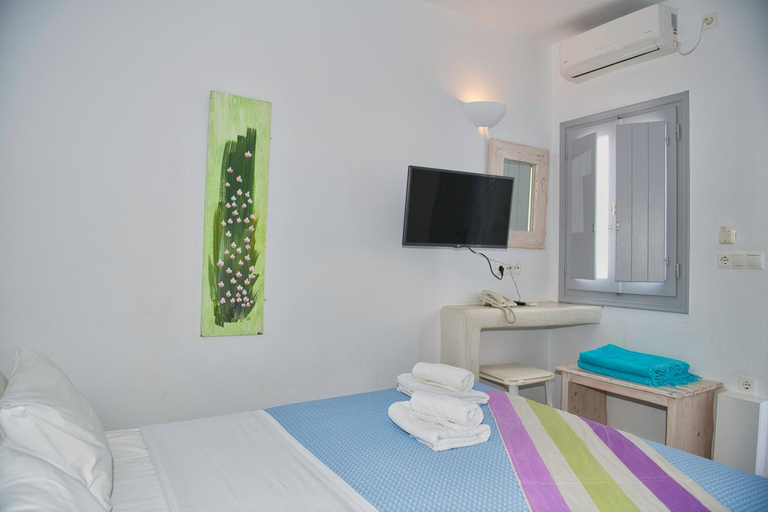 Bedroom 2, The Last Sunbeam, South Aegean
