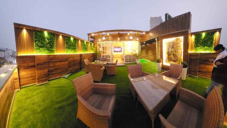 Food & Drinks 4, Hotel Sonu Dx, Delhi