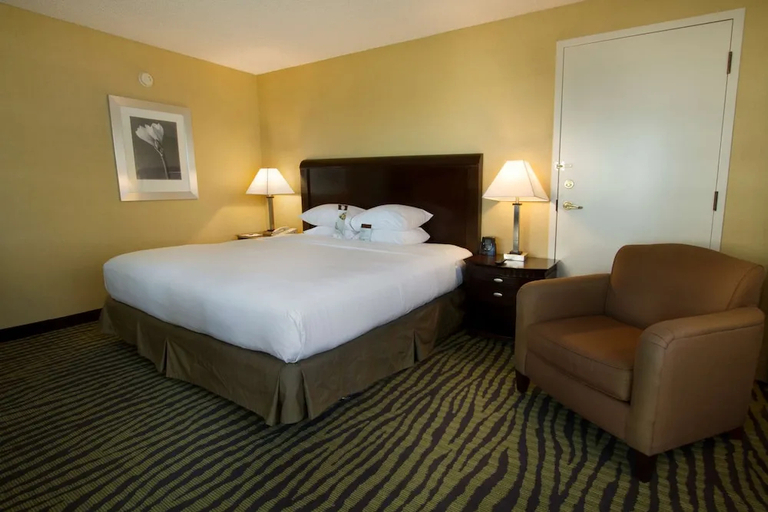 Bedroom 3, ORANGE COUNTY HOTEL by IHG, Orange
