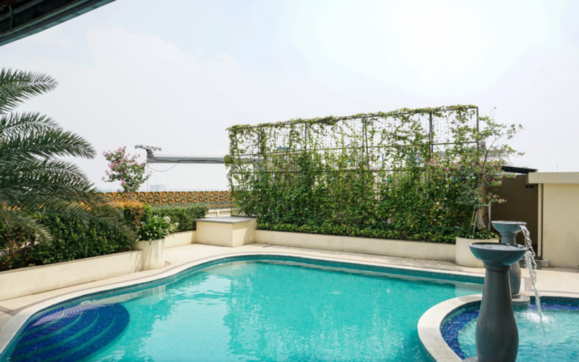 Sport & Beauty 2, Spacious and Comfortable 3BR Apartment at Lucky Tower Residence By Travelio, Jakarta Barat
