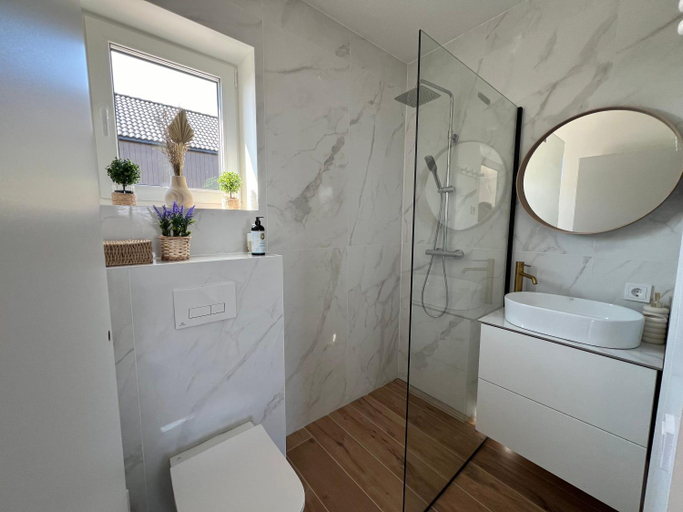 Bathroom, Kopu banga, Palangos