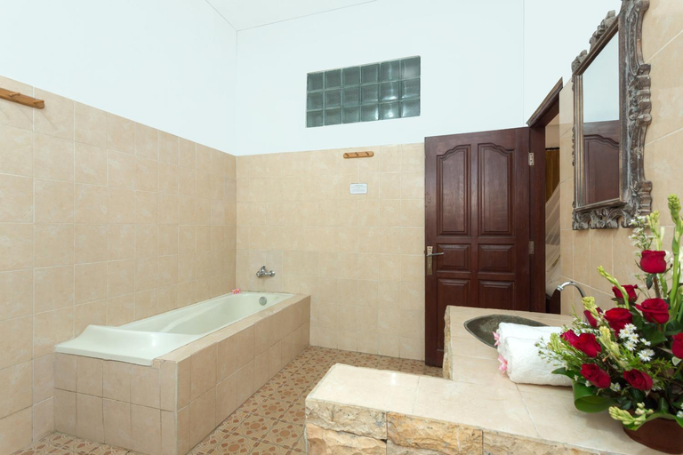 Bathroom 7
