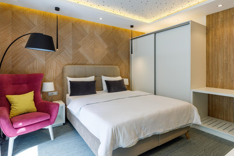 Bedroom 12