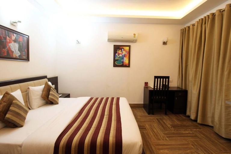 Bedroom 5, RR Residency, West