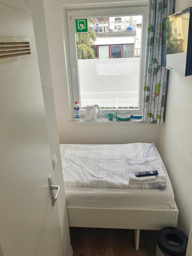 Bedroom 19