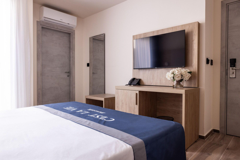 Bedroom 2, C'est La Vie Boutik Swieqi