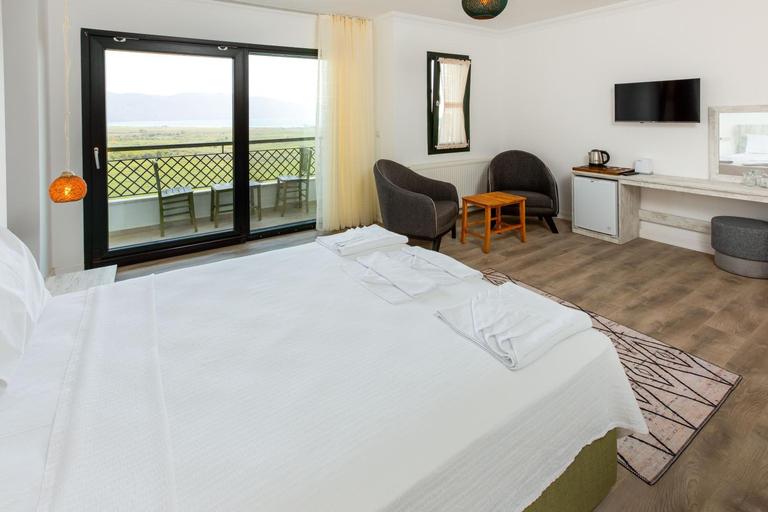 Others 2, LU-IX HOTEL, Ula