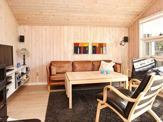 Others 4, 6 Person Holiday Home in Blokhus-by Traum, Jammerbugt