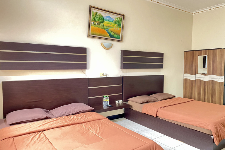 Bedroom 3, Hotel Ramayana Garut, Garut