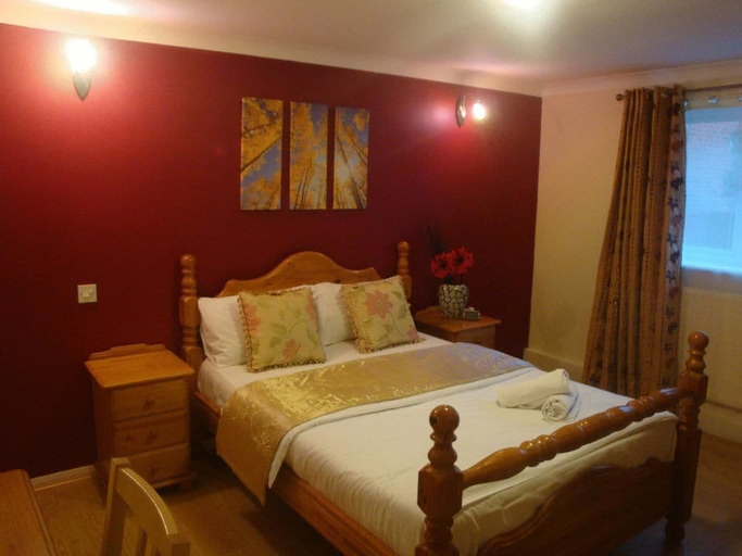 Bedroom 2, Remarc House Stansted, Essex