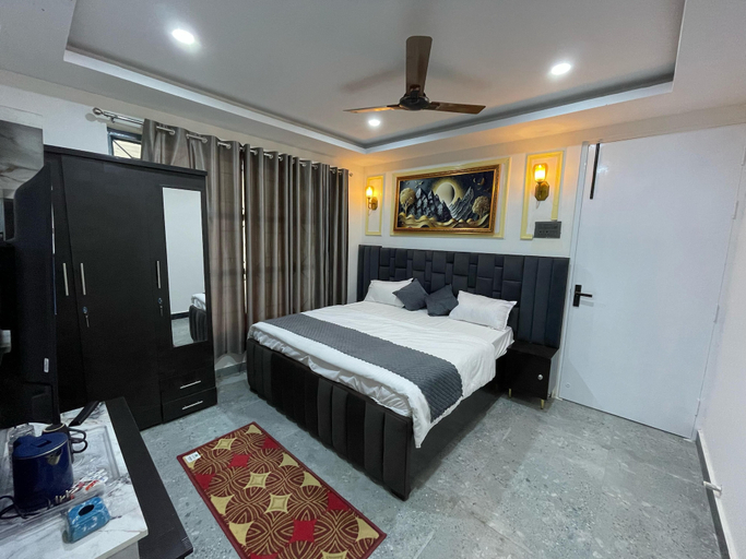 Bedroom, The Royal Inn, Faridabad
