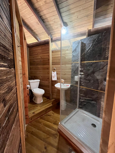 Bathroom 3, Popochos Beach Eco-Lodge, Nuquí