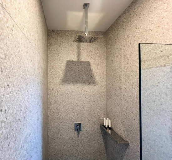 Bathroom 13