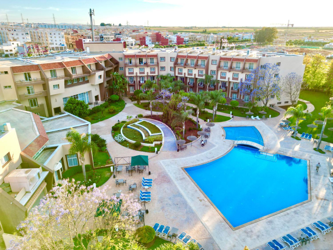 Exterior 16