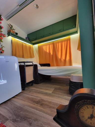 Others 4, The Bearded Dad Hostel, Tiranës