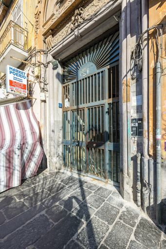 Exterior & Views 2, Capuana15, Napoli